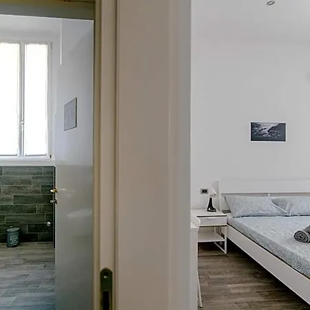 ベッド・アンド・ブレックファスト Downtown コモ