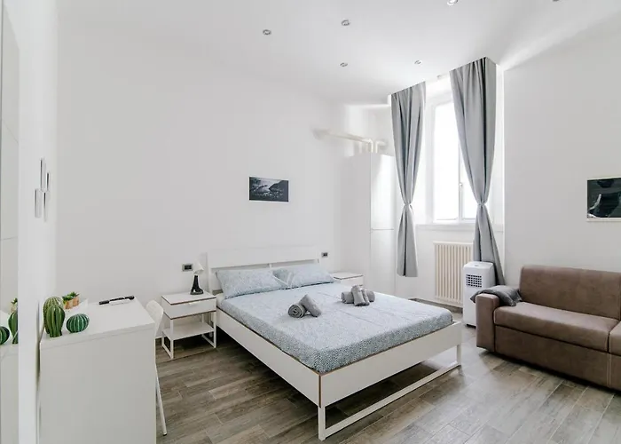 Downtown לינה וארוחת בוקר קומו