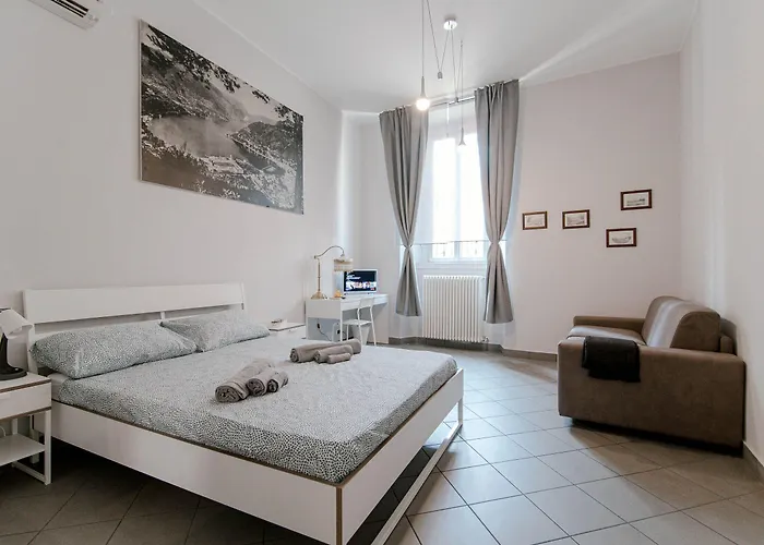 Downtown לינה וארוחת בוקר