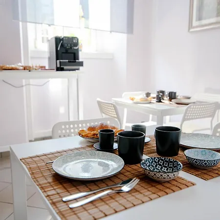 Downtown Bed & Breakfast Como